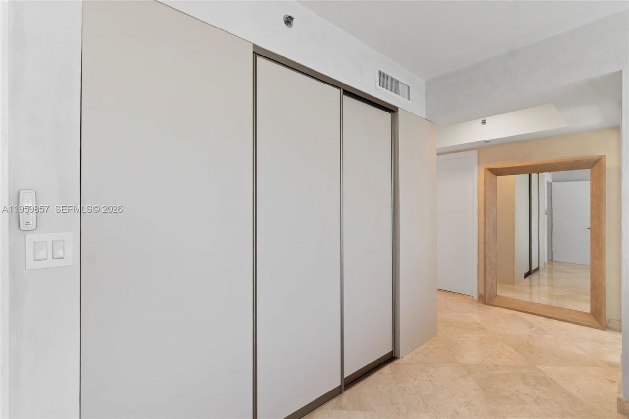 18911 Collins Ave, Unit 3307, Sunny Isles Beach, FL 33160 Photo