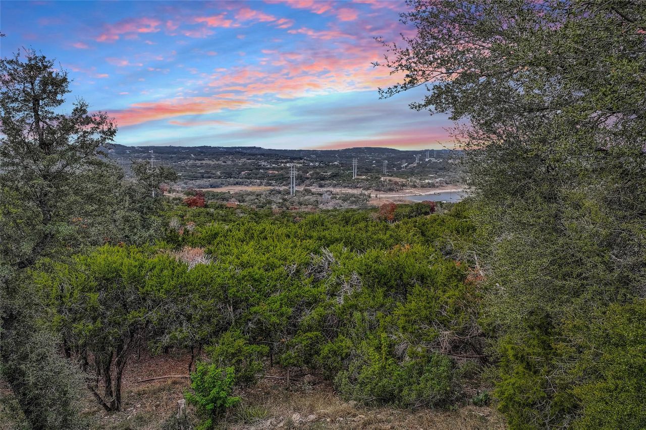 3112 Crosswind Dr, Spicewood, TX 78669 Main Photo