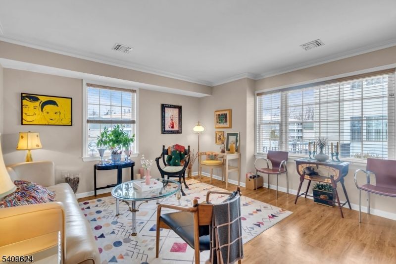 179 Roseland Ave, Caldwell, NJ 07006 Main Photo