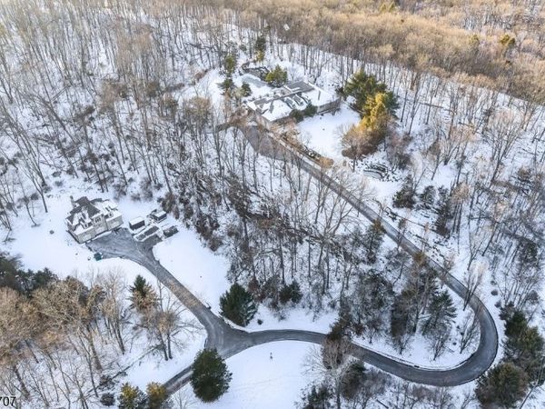 120 Goodale Rd, Andover, NJ 07860