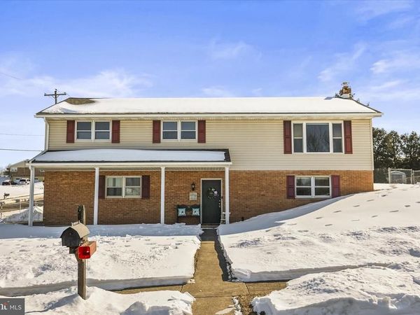 22 COVINGTON DRIVE, MANCHESTER, PA 17345