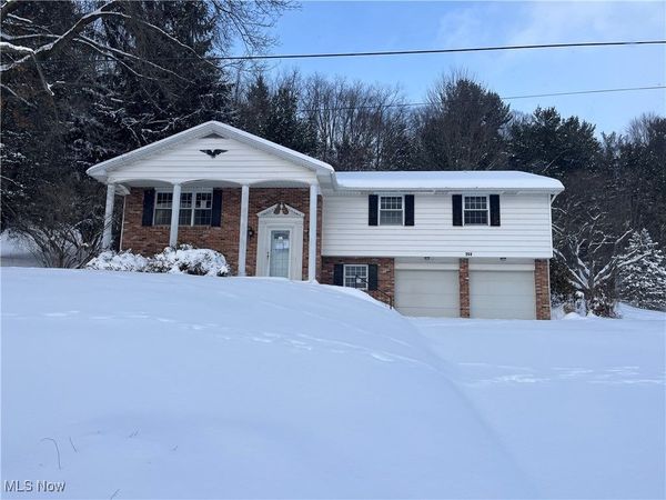 208 Ridgewood Boulevard, Minerva, OH 44657