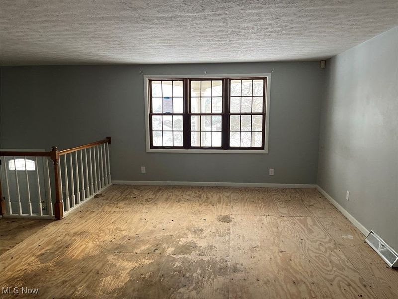 208 Ridgewood Boulevard, Minerva, OH 44657 Photo 11