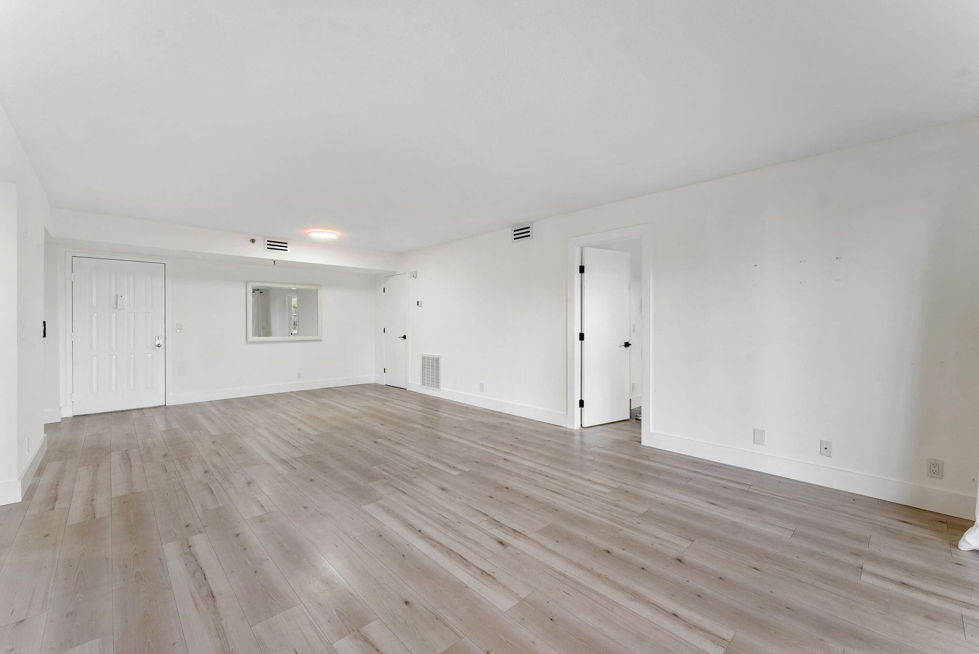 5260 NW 2nd Avenue, Unit 105, Boca Raton, FL 33487 Photo