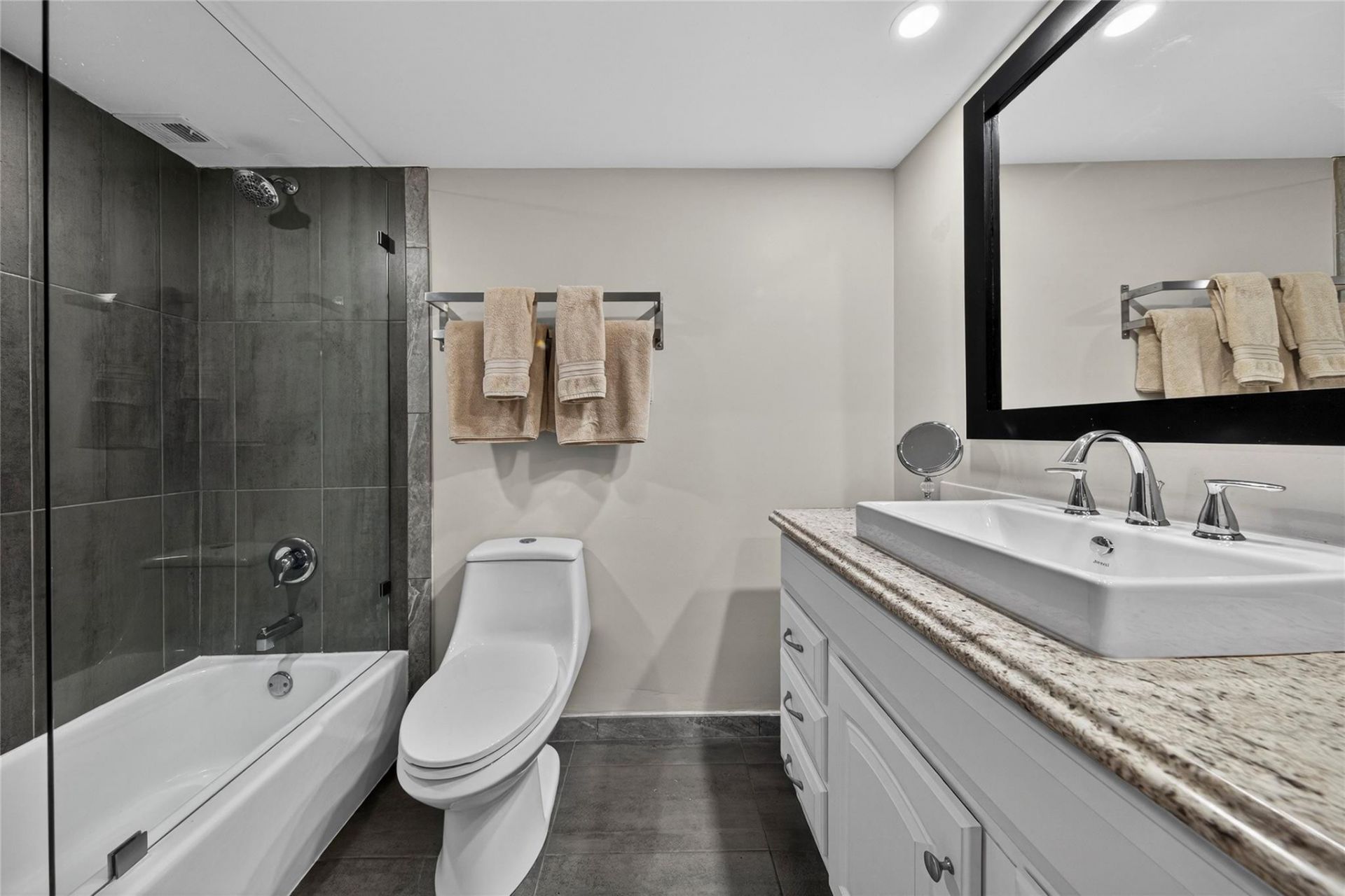 3200 N Palm Aire Drive, Unit 508, Pompano Beach, FL 33069 Photo