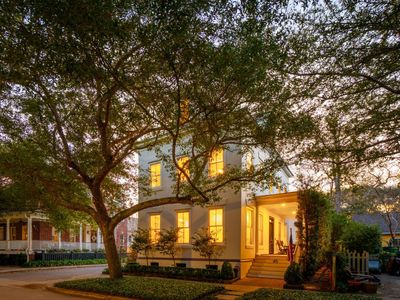 45 Eastlake Road, Mount Pleasant, SC 29464