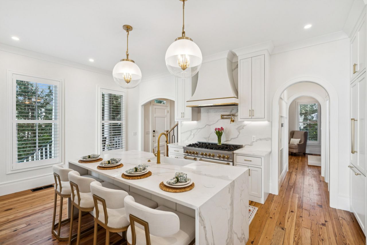 45 Eastlake Road Photo 17