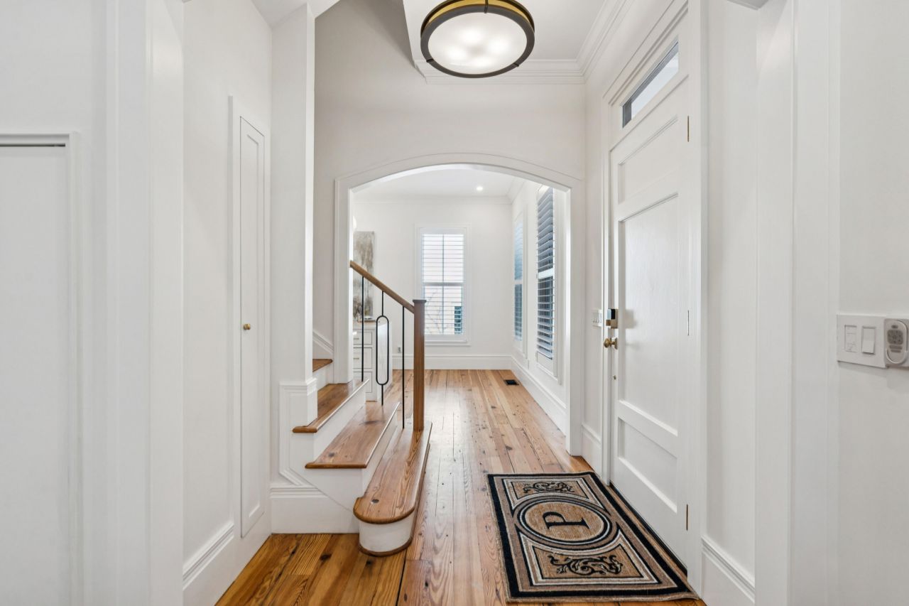 45 Eastlake Road Photo 35