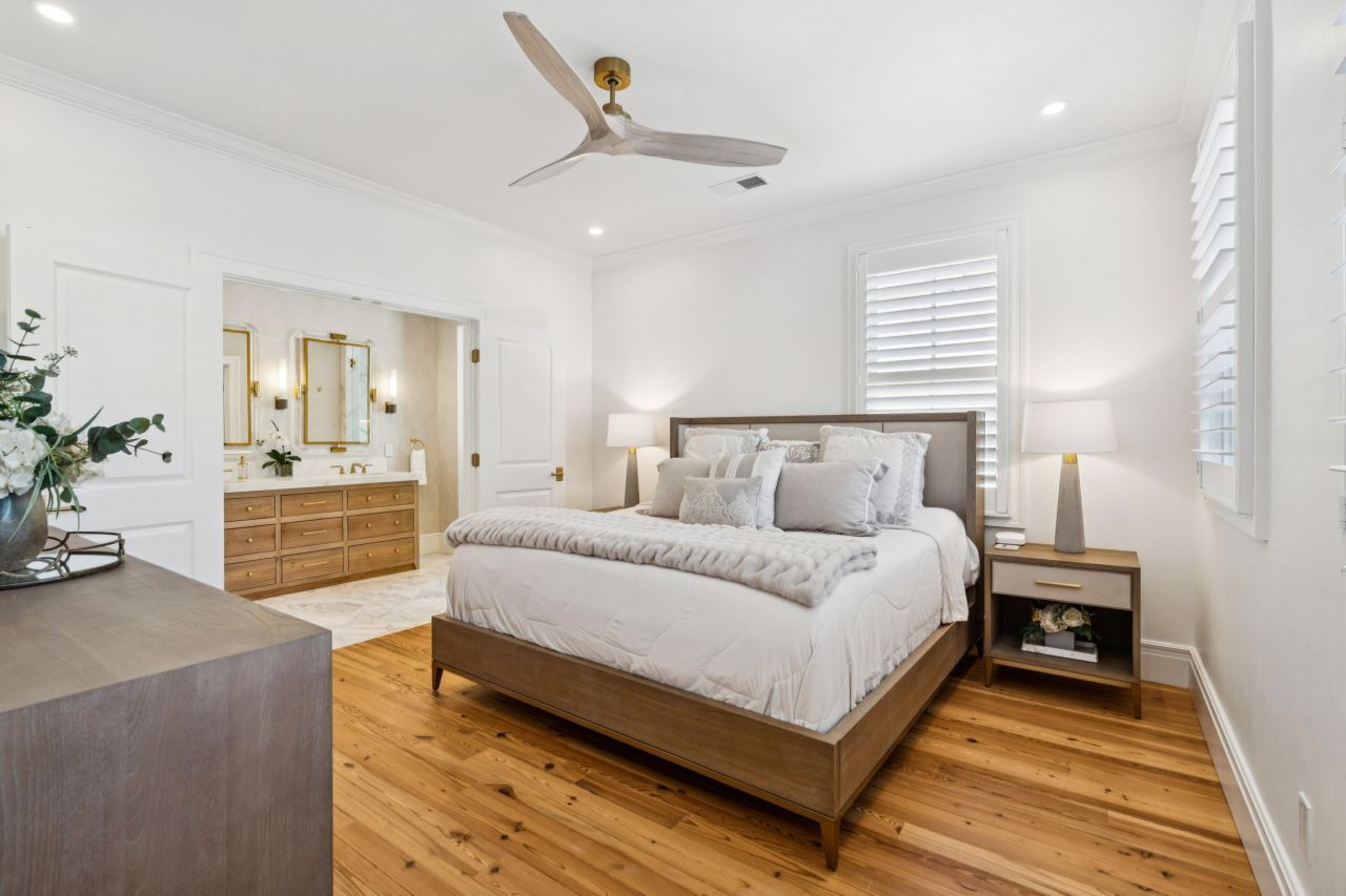 45 Eastlake Road Photo 36