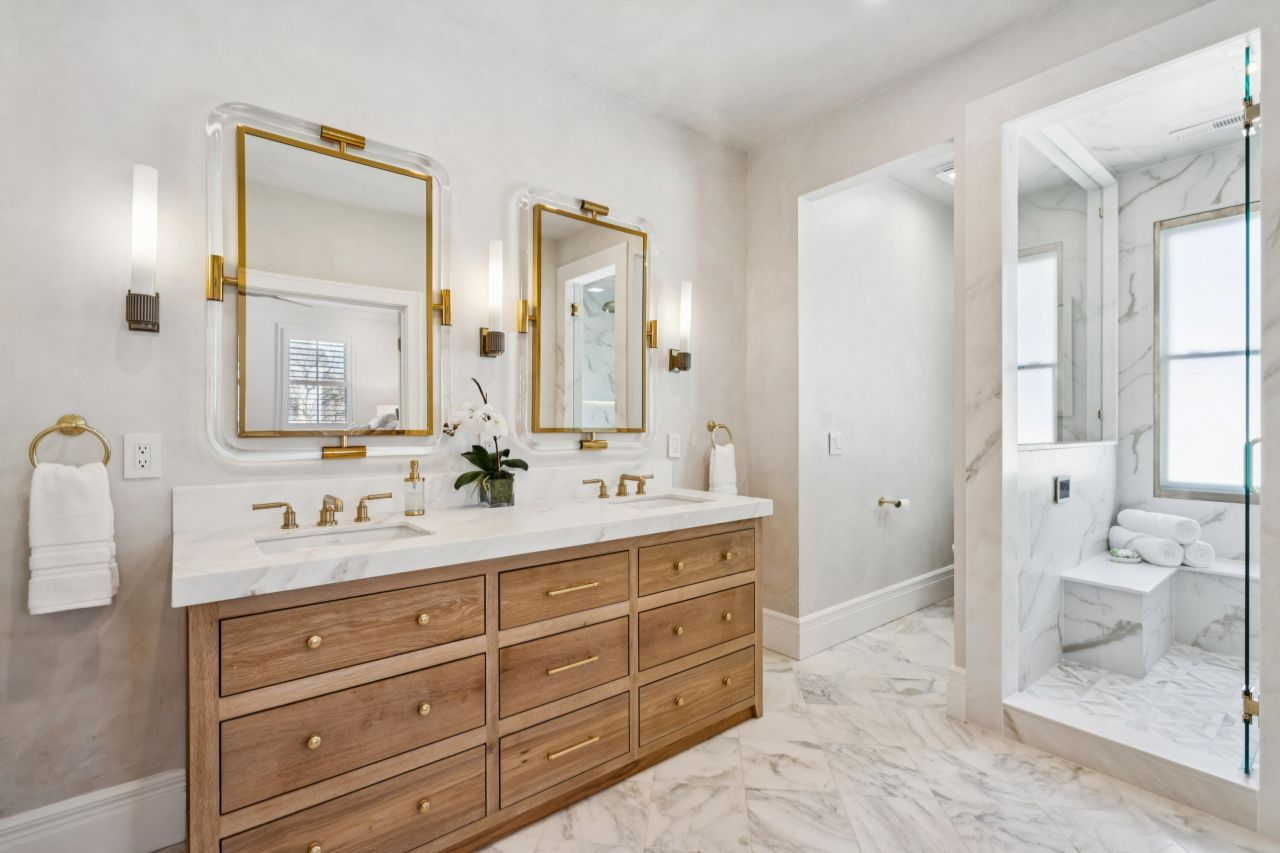 45 Eastlake Road Photo 40