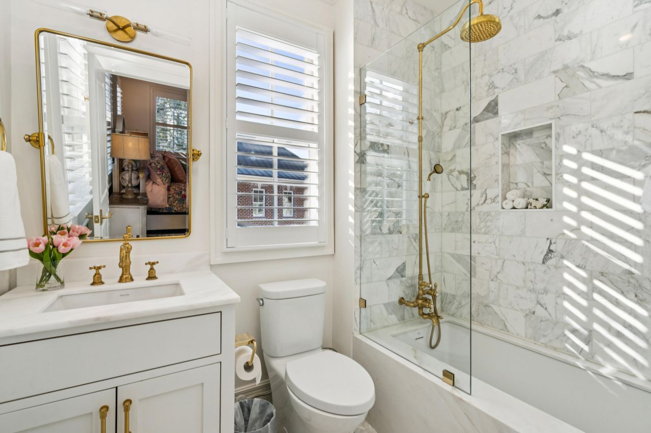 45 Eastlake Road Photo 49