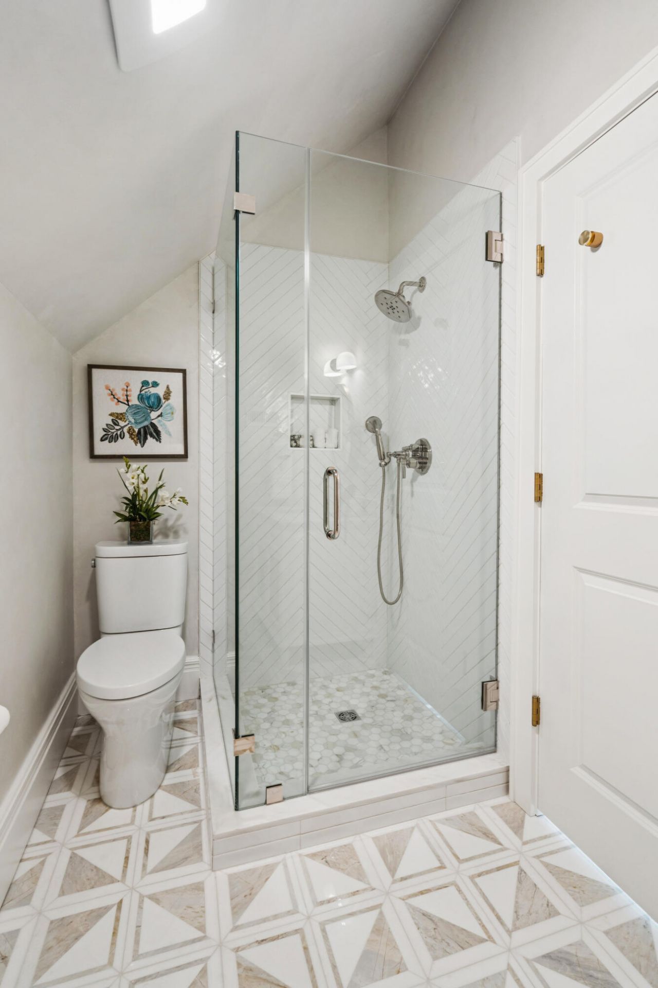 45 Eastlake Road Photo 52