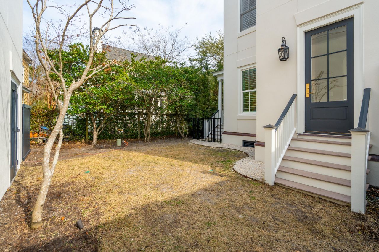 45 Eastlake Road Photo 63