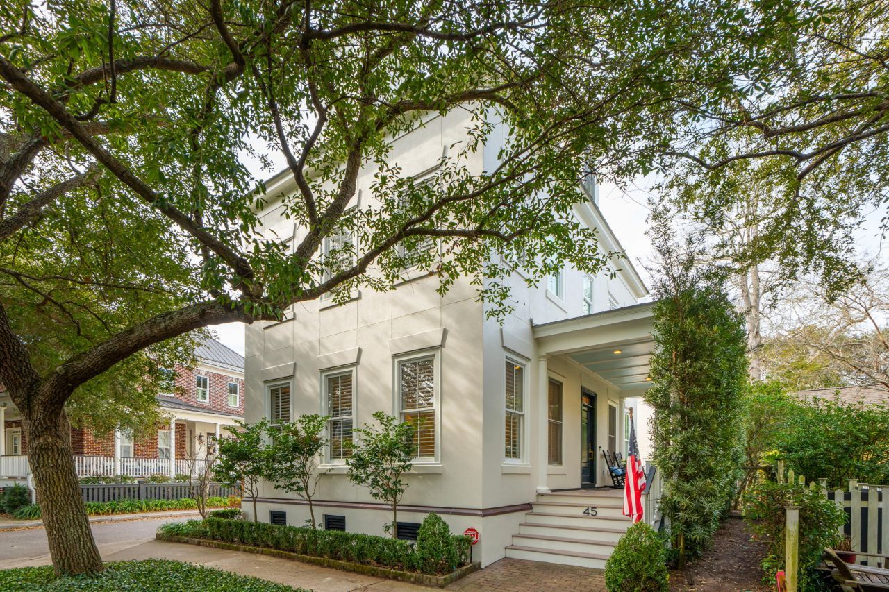 45 Eastlake Road Photo 75