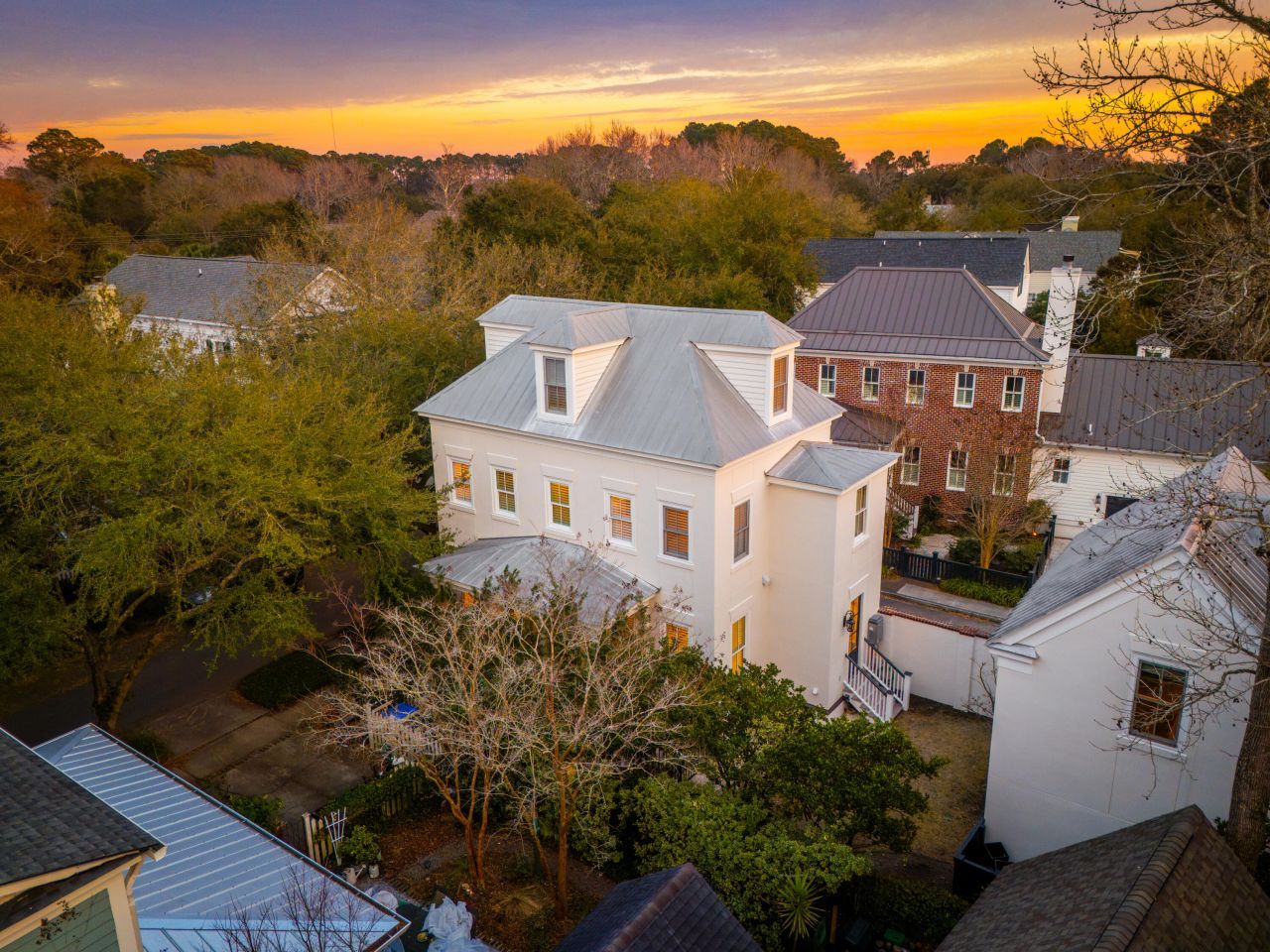 45 Eastlake Road Photo 75