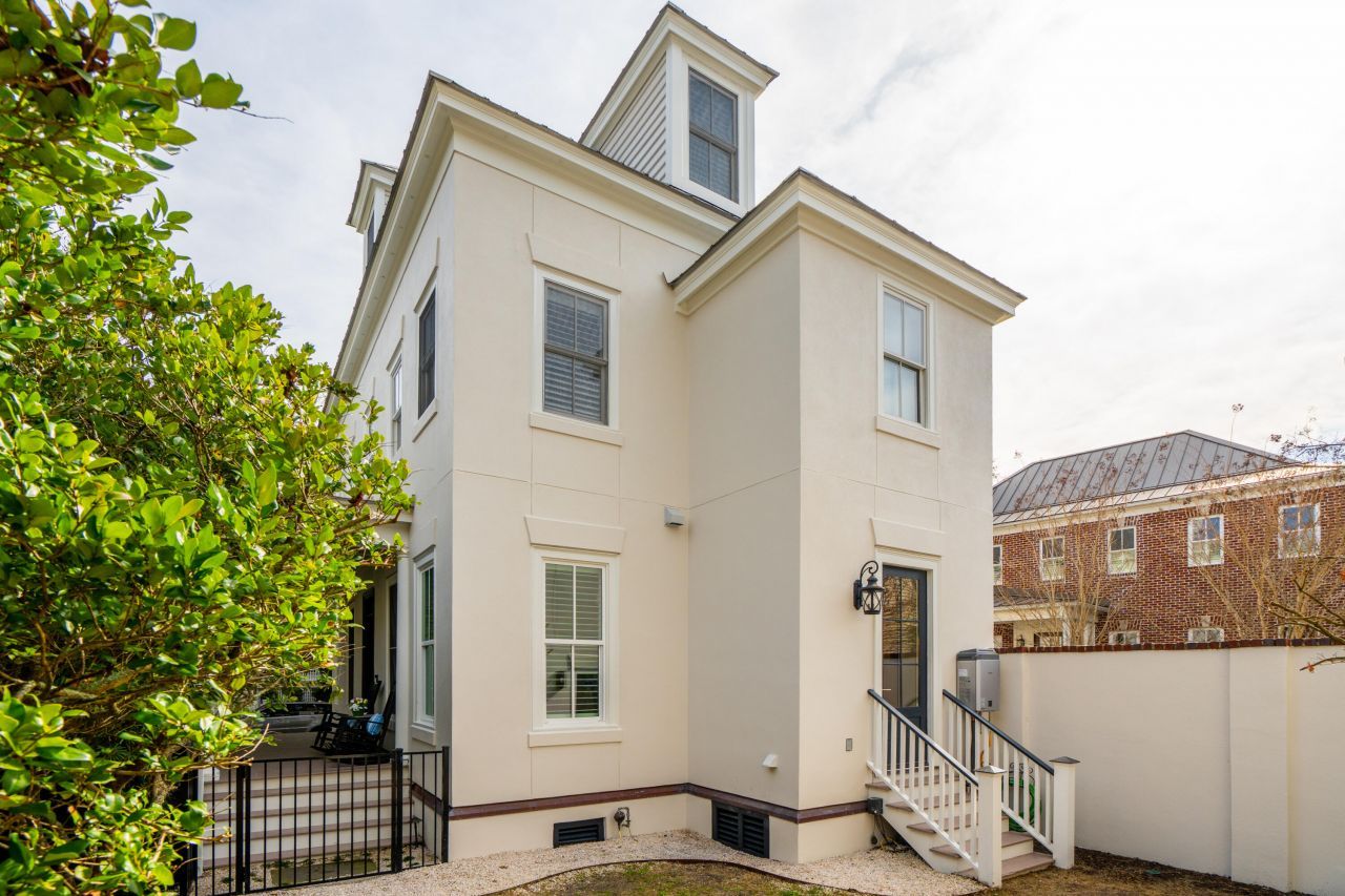 45 Eastlake Road Photo 76