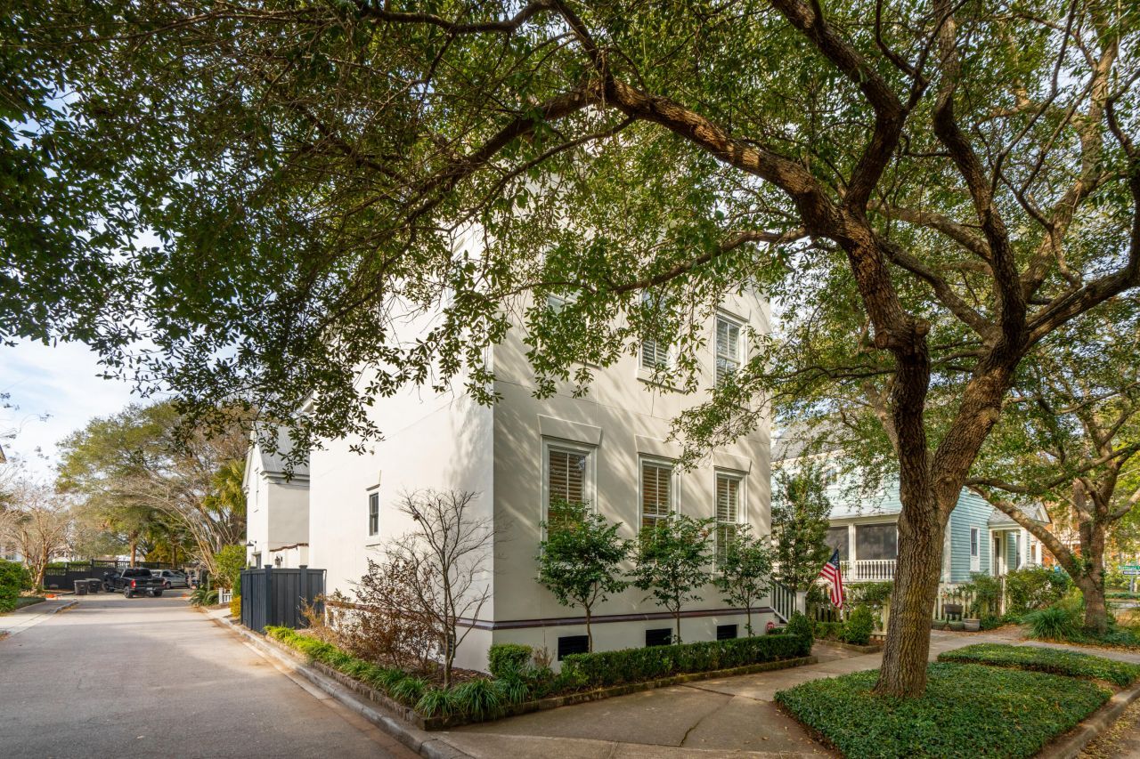 45 Eastlake Road Photo 78