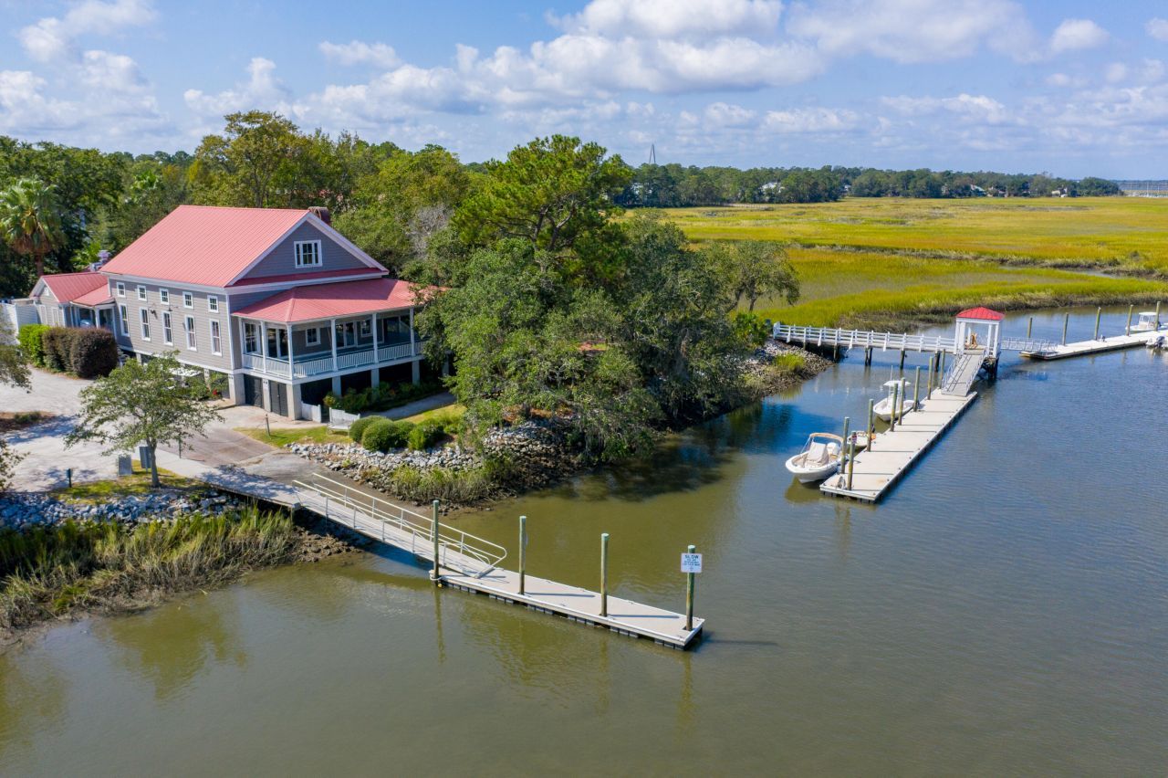 45 Eastlake Road Photo 95