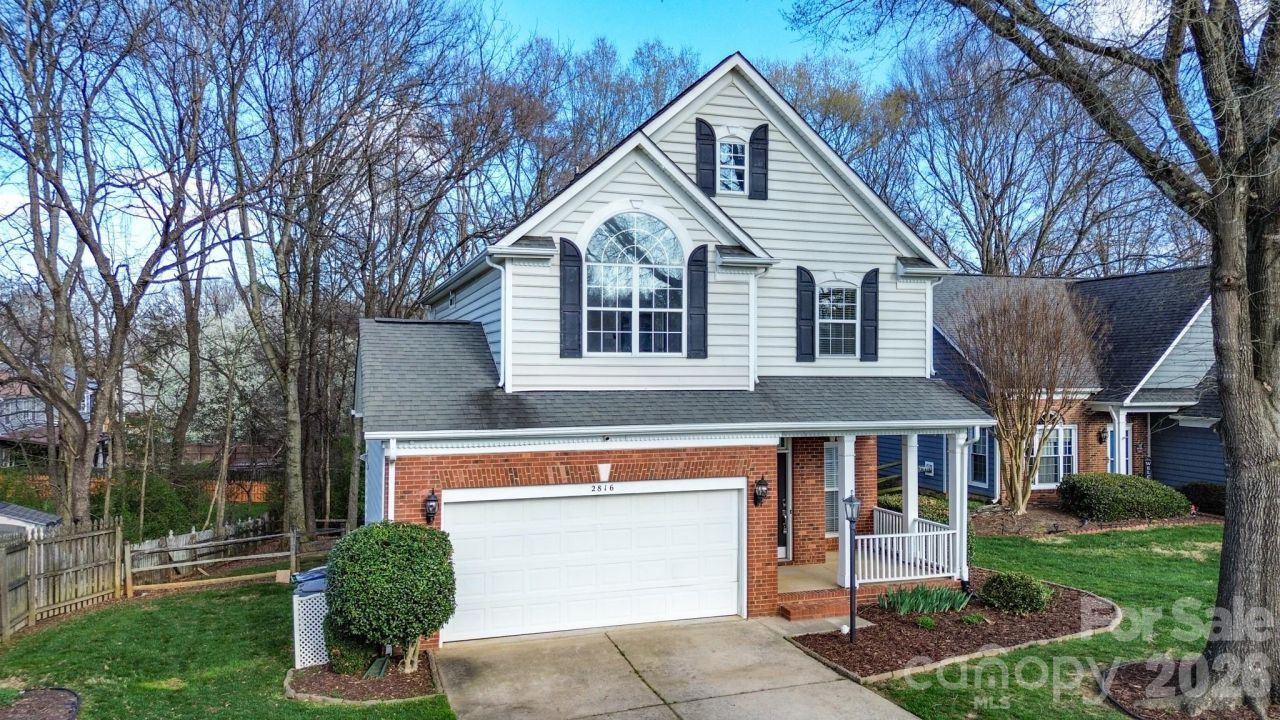 2816 Robyns Glen Drive, Charlotte, NC 28269 Main Photo