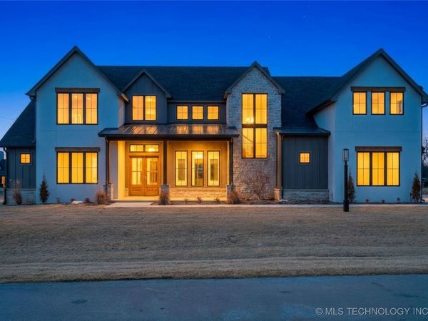 17623 E White Tail Cove , Owasso, OK 74055