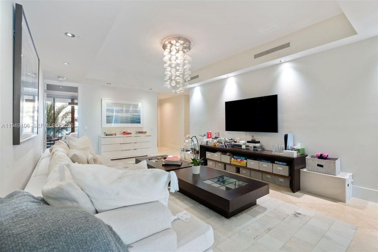 5959 Collins Ave, Unit 606, Miami Beach, FL 33140 Photo