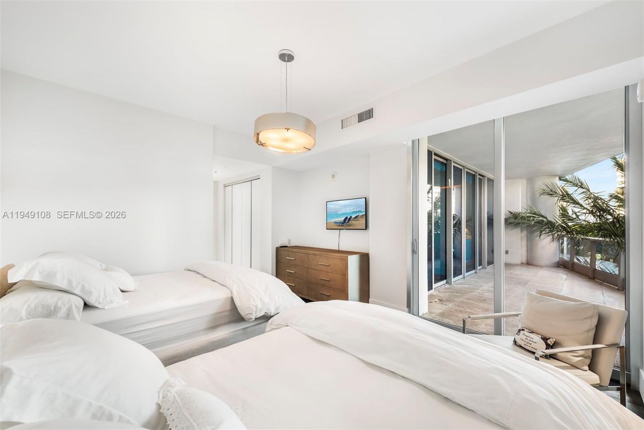 5959 Collins Ave, Unit 606, Miami Beach, FL 33140 Photo