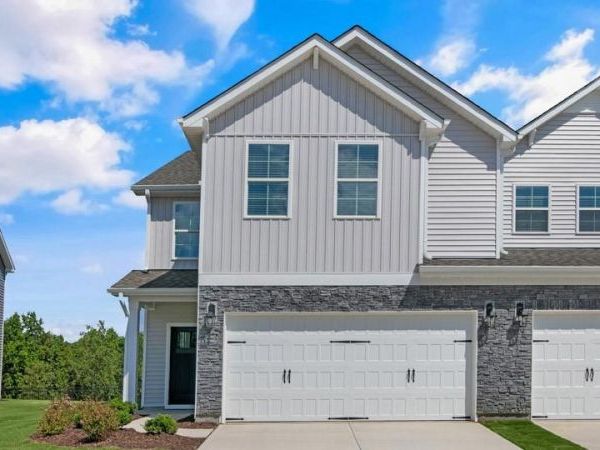 131 Briarwood Lane, Bermuda Run, NC 27006