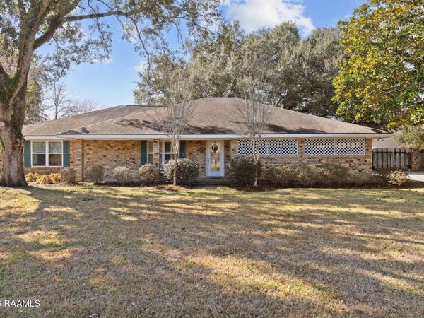 203 Carolyn Drive, Lafayette, LA 70508