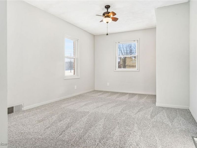 3863 Richville Drive SW, Canton, OH 44706 Photo 11