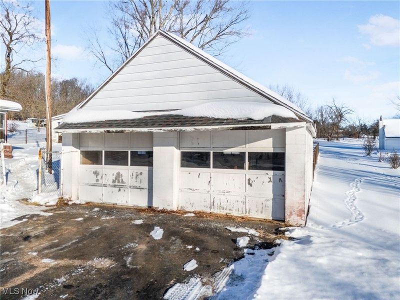 3863 Richville Drive SW, Canton, OH 44706 Photo 21