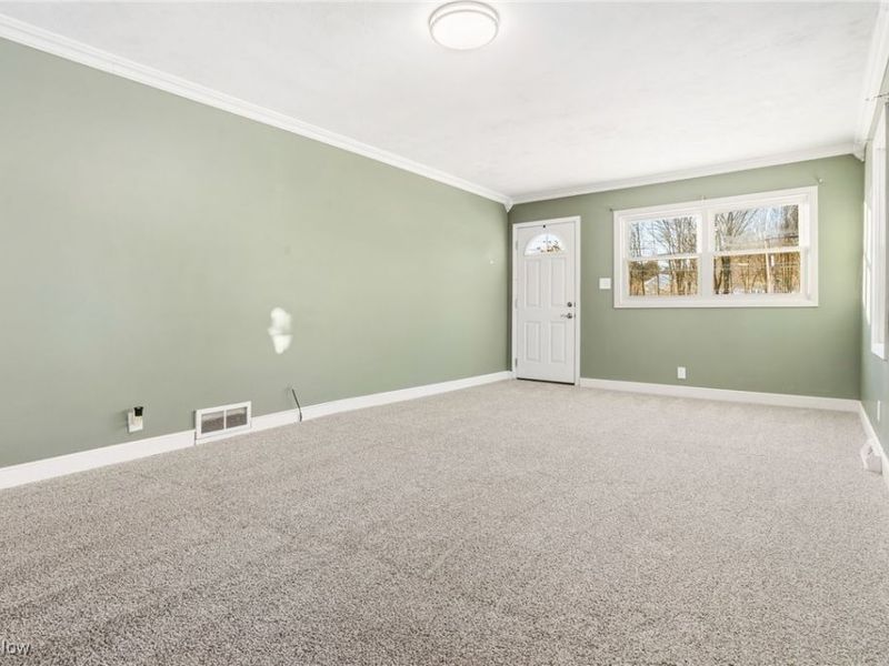3863 Richville Drive SW, Canton, OH 44706 Photo 5