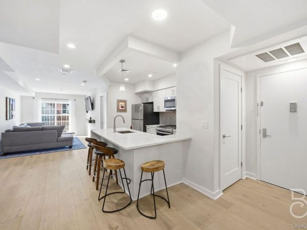 23-23 30th Road, Unit 3A, Astoria, NY 11102