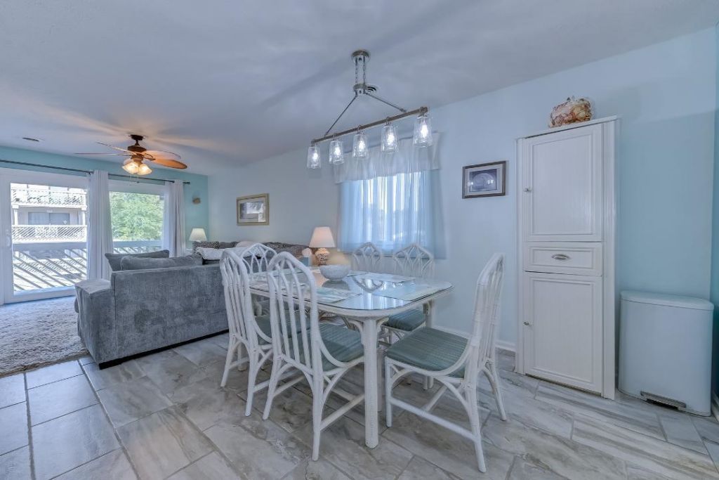 206 Maison Dr.  Photo 10