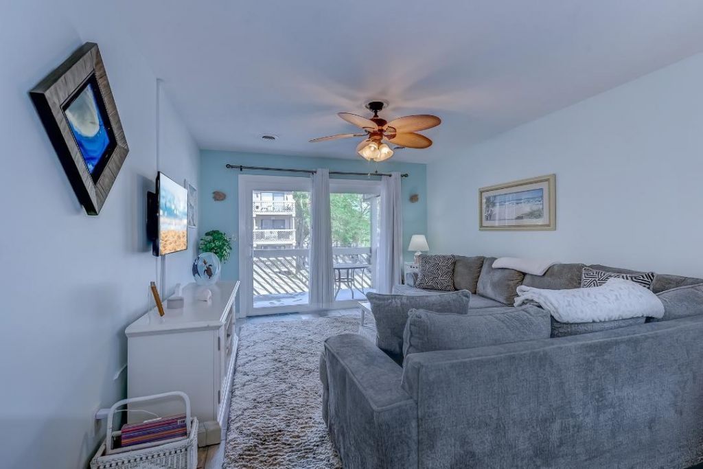 206 Maison Dr.  Photo 7