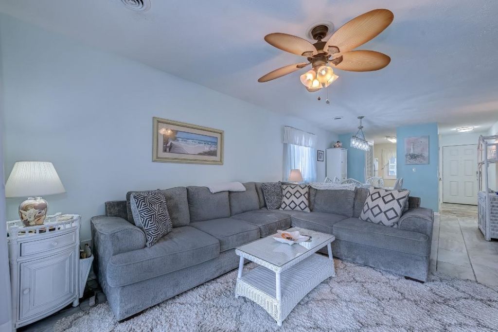 206 Maison Dr.  Photo 8