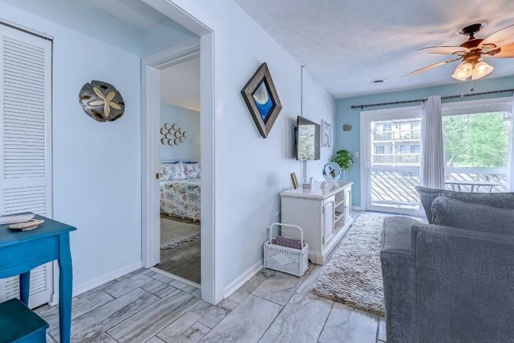 206 Maison Dr.  Photo 9