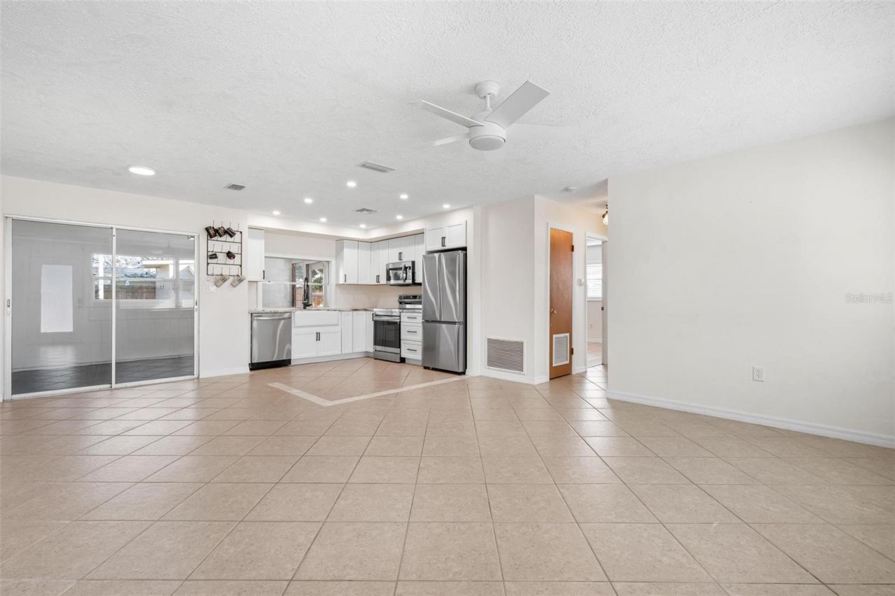 2806 Oxford Drive W, Bradenton, FL 34205 Photo