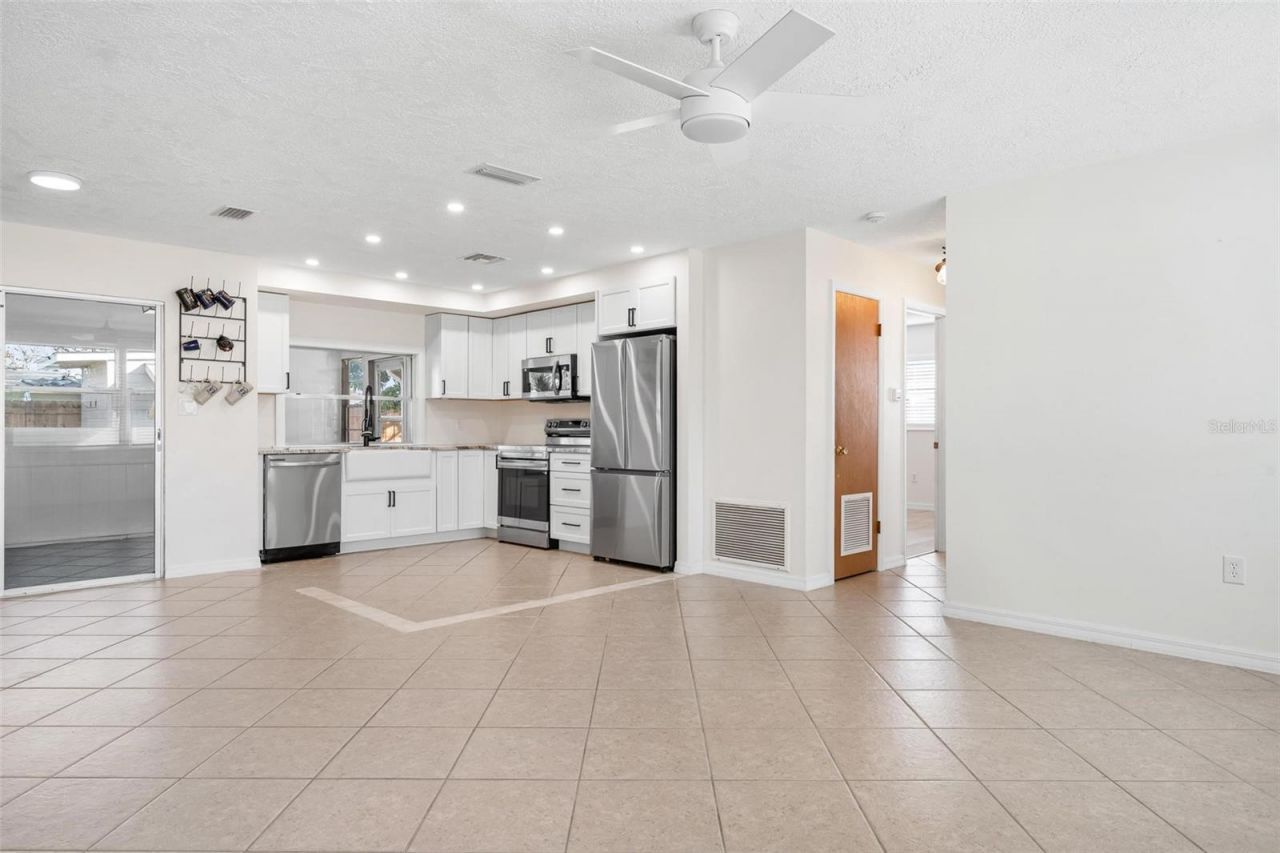 2806 Oxford Drive W, Bradenton, FL 34205 Photo