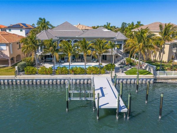 6103 PASADENA POINT BOULEVARD S, GULFPORT, FL 33707