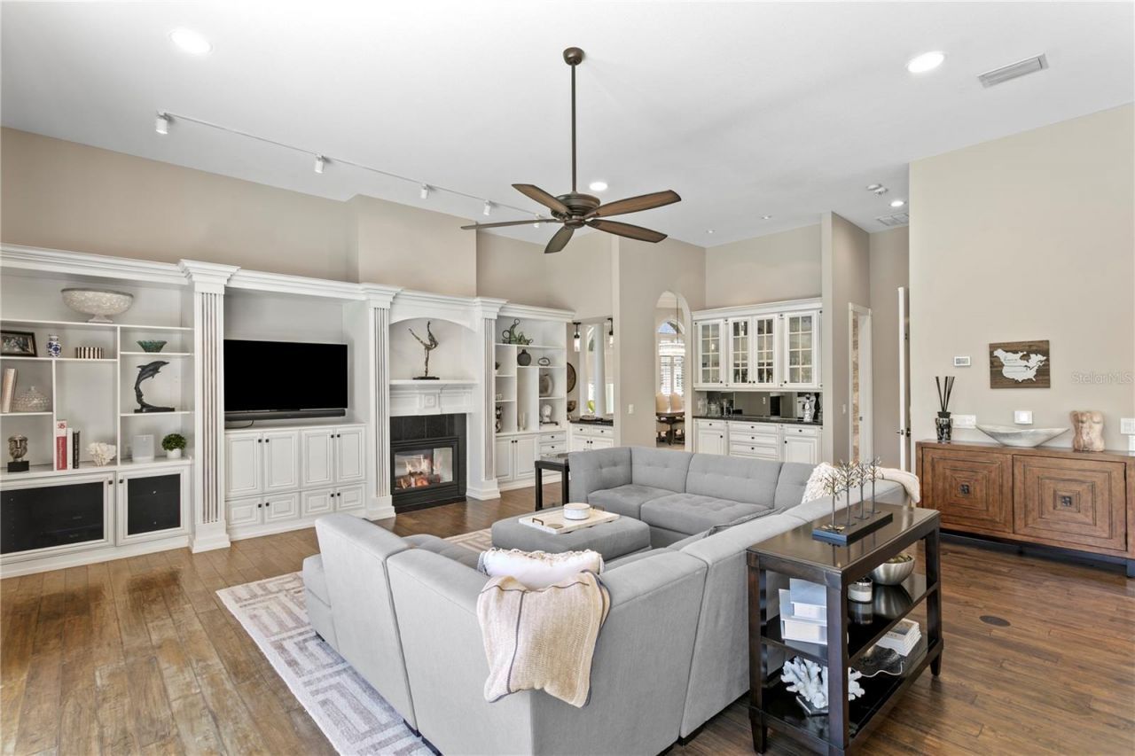 6103 Pasadena Point Boulevard S, Gulfport, FL 33707 Photo