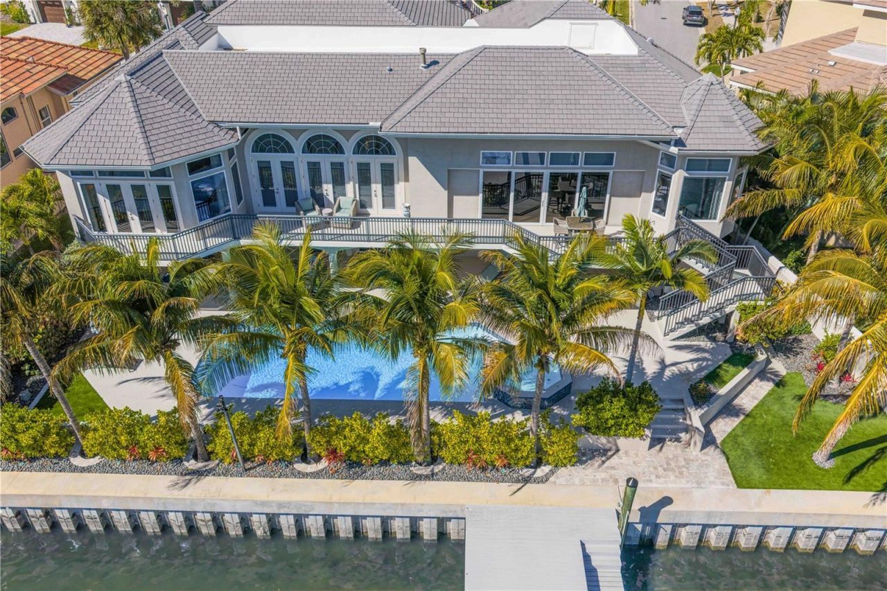 6103 Pasadena Point Boulevard S, Gulfport, FL 33707 Photo