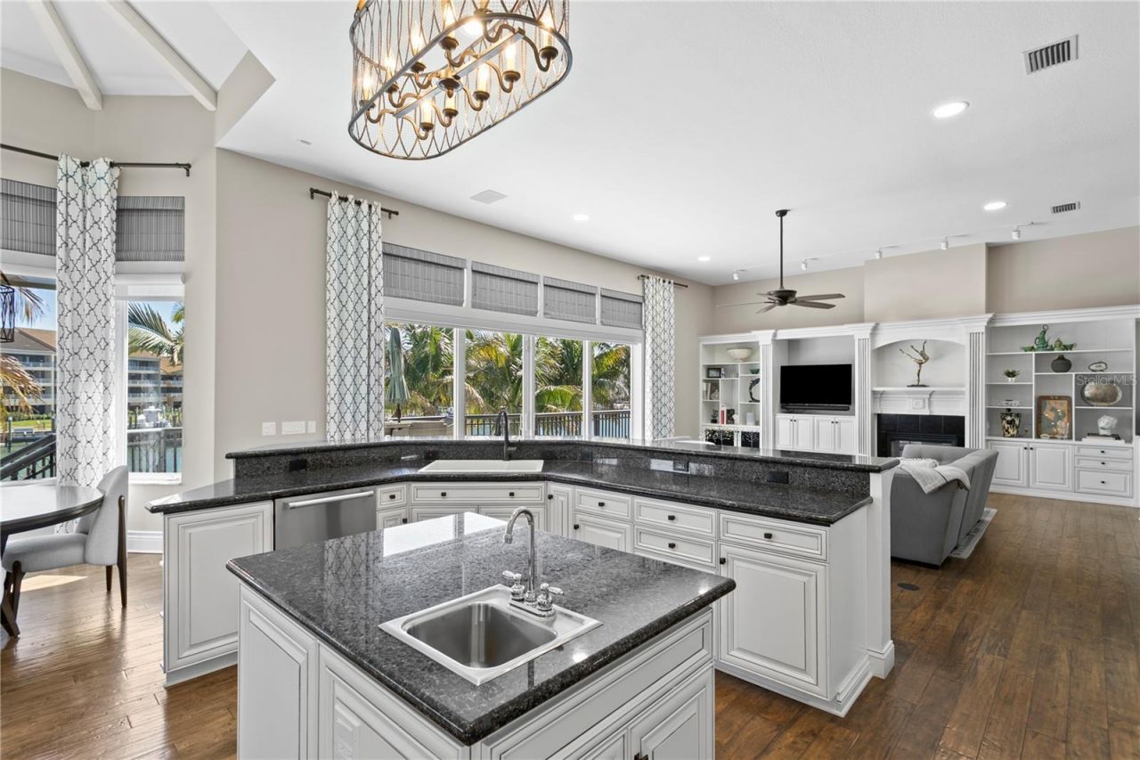 6103 Pasadena Point Boulevard S, Gulfport, FL 33707 Photo