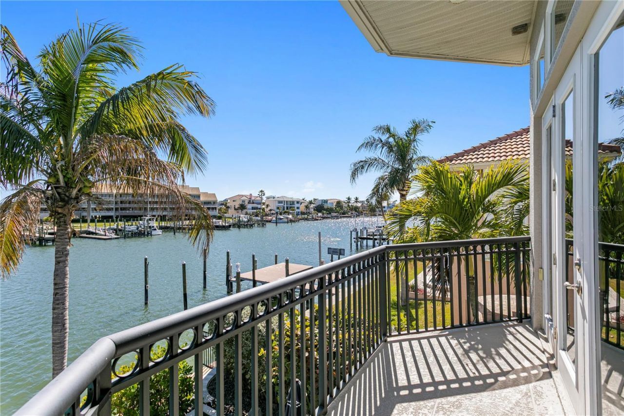 6103 Pasadena Point Boulevard S, Gulfport, FL 33707 Photo