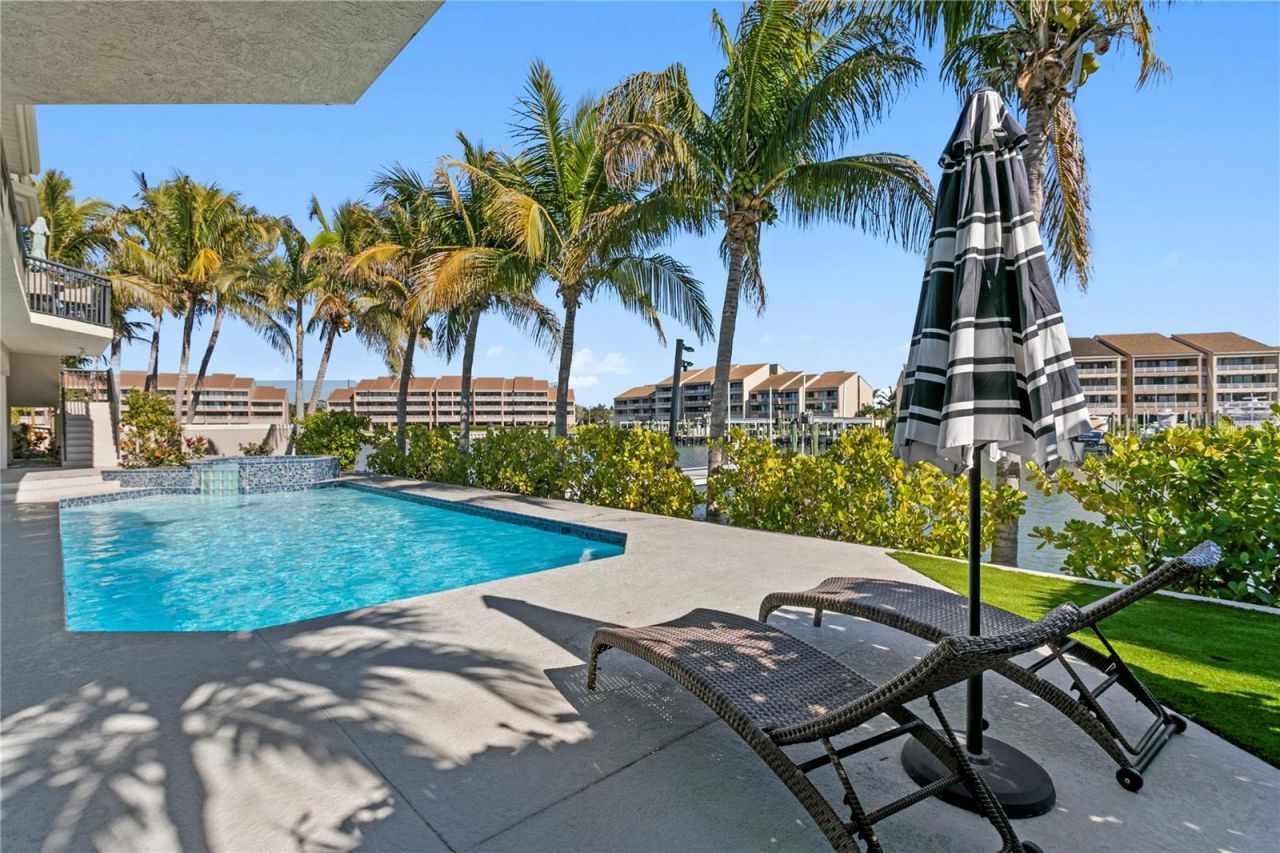 6103 Pasadena Point Boulevard S, Gulfport, FL 33707 Photo