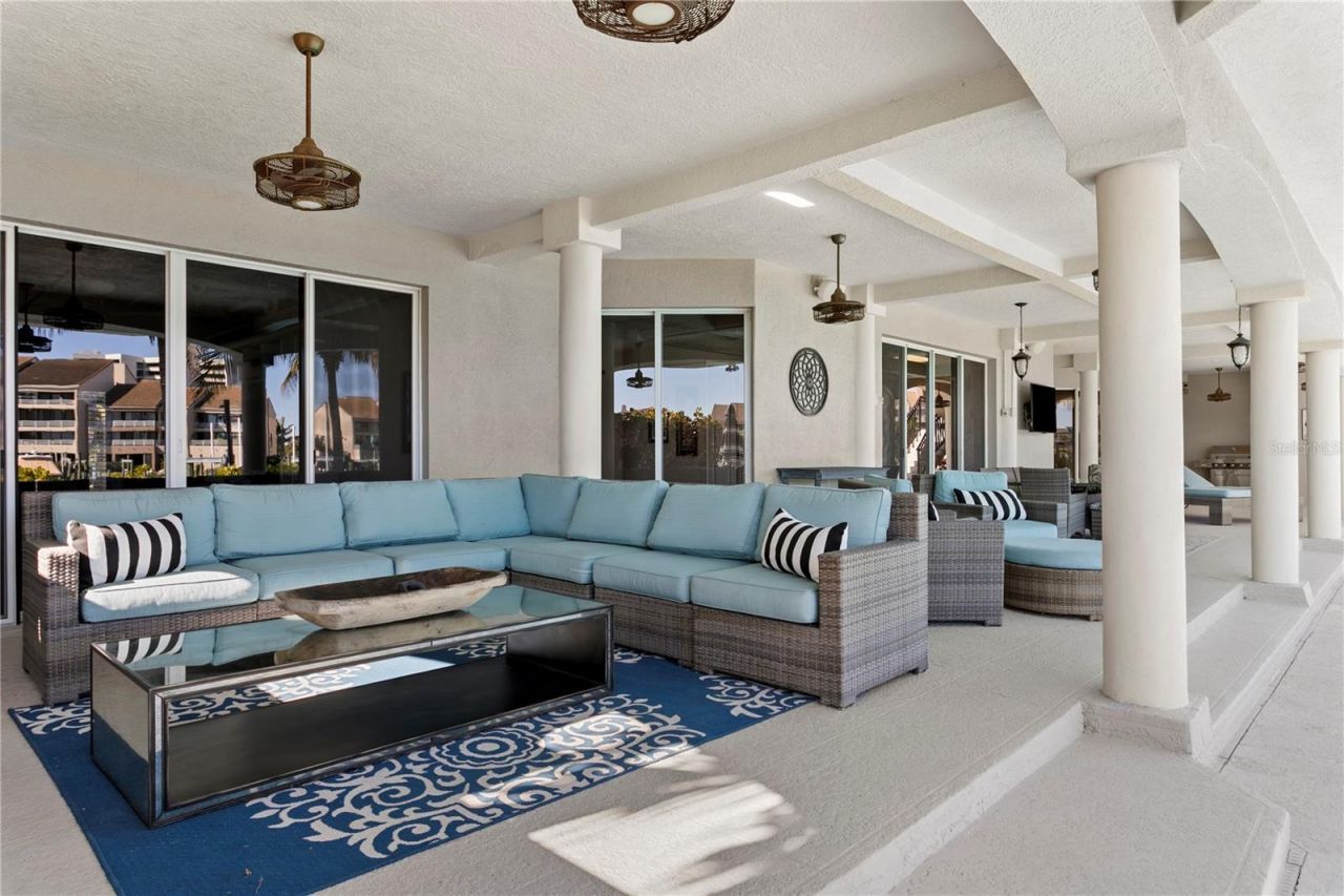 6103 Pasadena Point Boulevard S, Gulfport, FL 33707 Photo