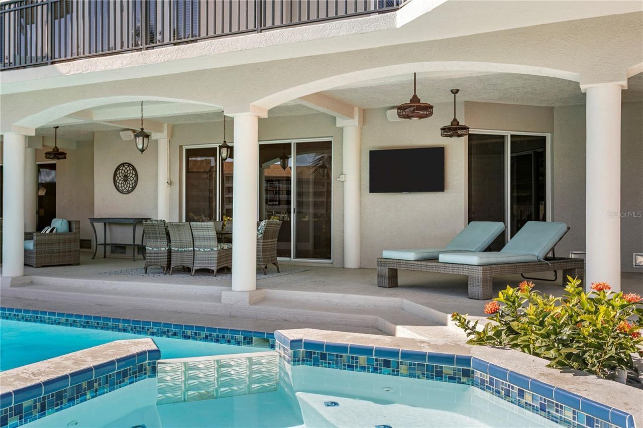 6103 Pasadena Point Boulevard S, Gulfport, FL 33707 Photo