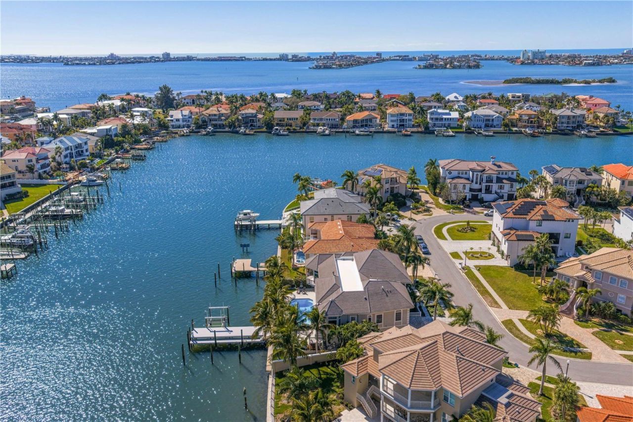 6103 Pasadena Point Boulevard S, Gulfport, FL 33707 Photo