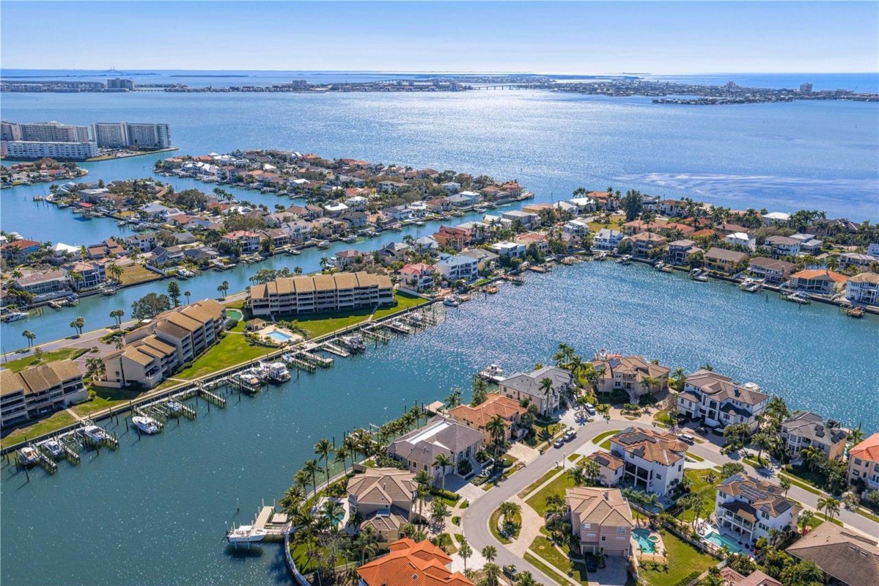 6103 Pasadena Point Boulevard S, Gulfport, FL 33707 Photo