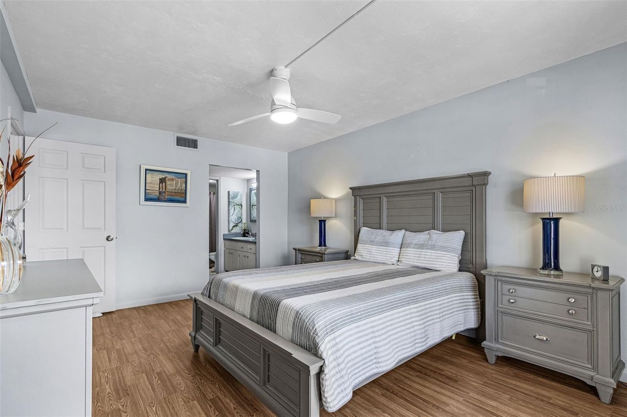 3831 SE 11th Place, Unit 101, Cape Coral, FL 33904 Photo