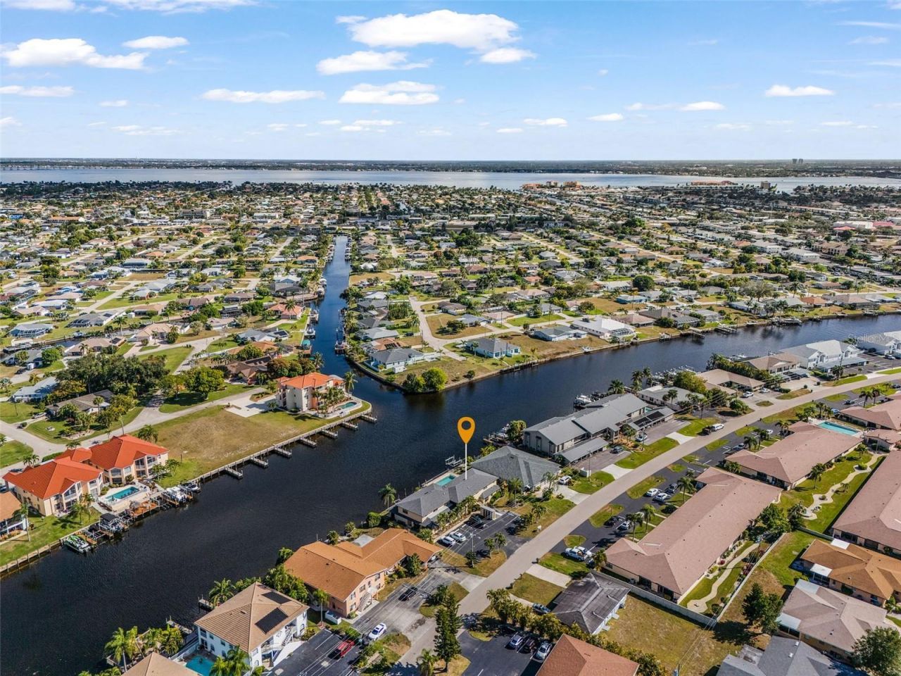 3831 SE 11th Place, Unit 101, Cape Coral, FL 33904 Photo